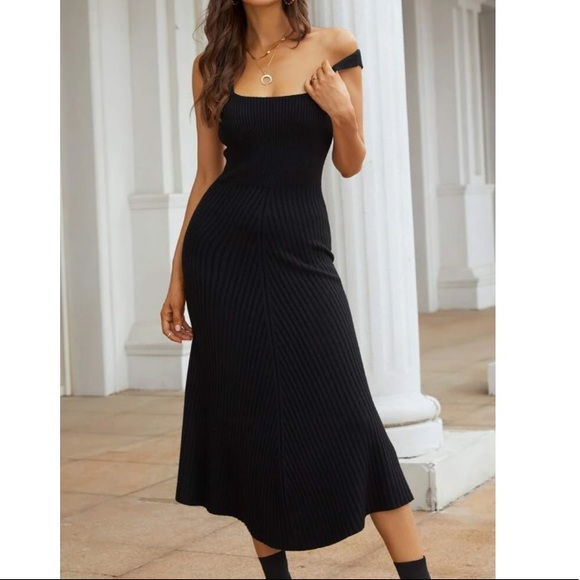 Black ribbed knit sweater dress - Picture 1 of 13